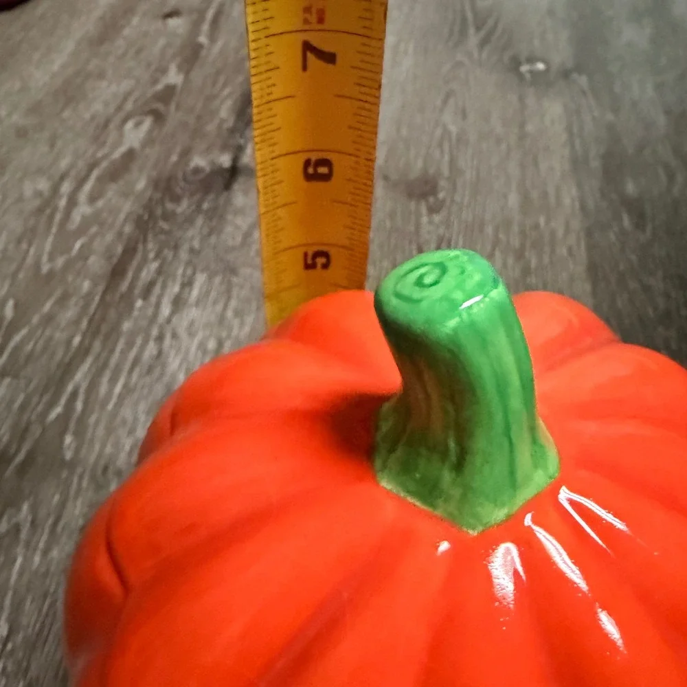 Hallmark Pumpkin Jack-O-Lantern Ceramic Cookie Jar with Spider Detail Orange